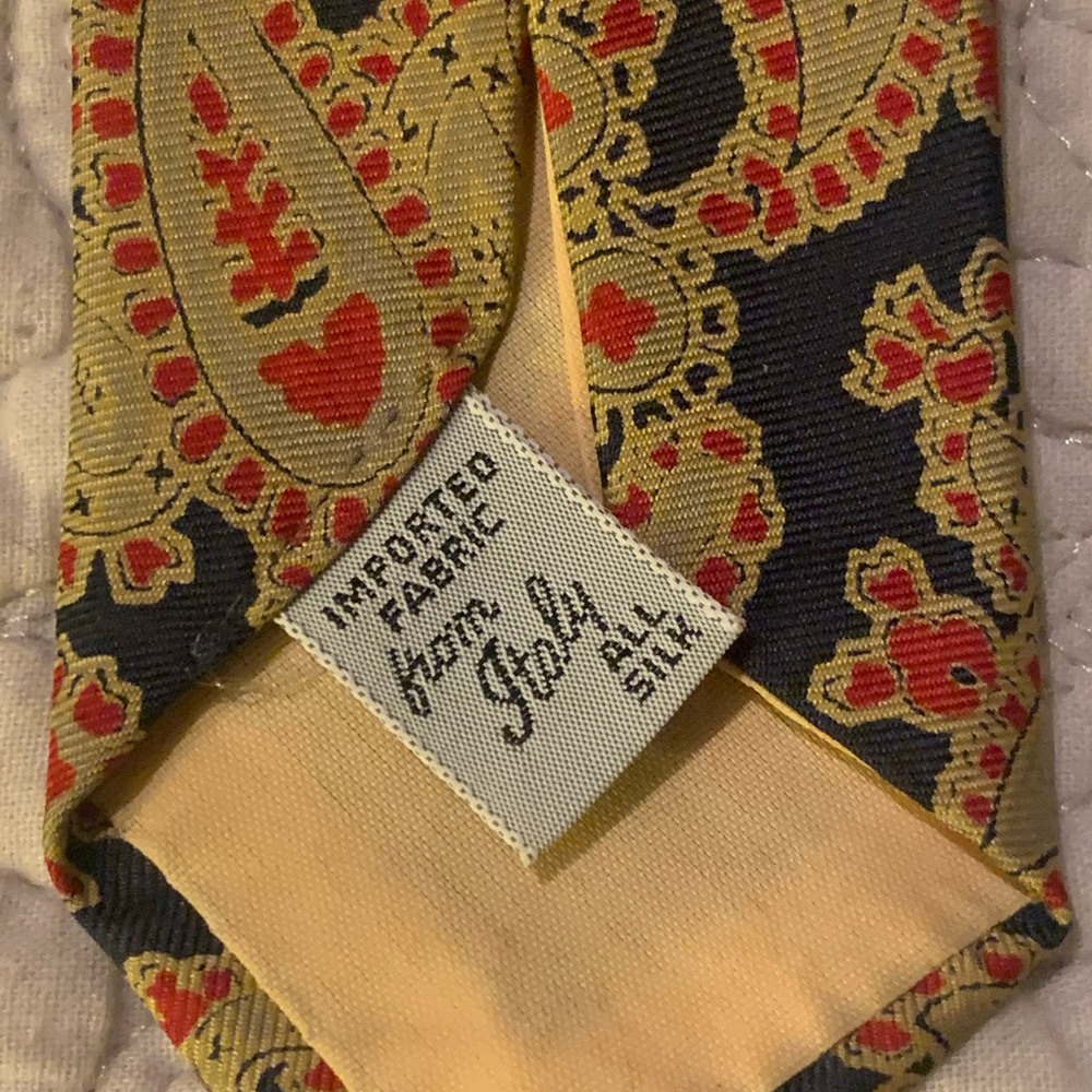 Atkinsons California All Silk Imported Fabric from Italy Gently Used - Picture 3 of 3